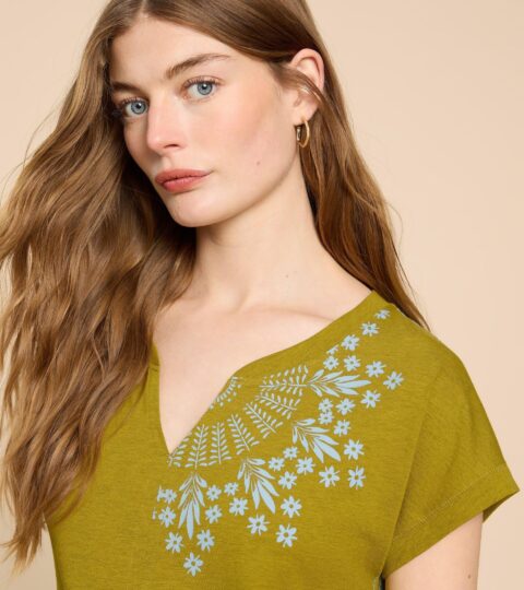 NELLY NOTCH NECK COTTON TEE In CHARTREUSE PRINT