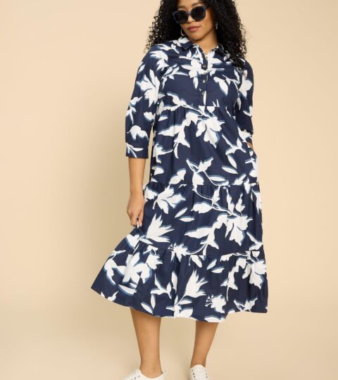 Mayra Tiered Shirt Dress In NAVY PRINT